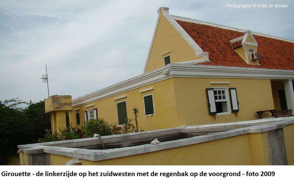 15. Girouette de linkerzijde op het zuidwesten met regenbak 2009